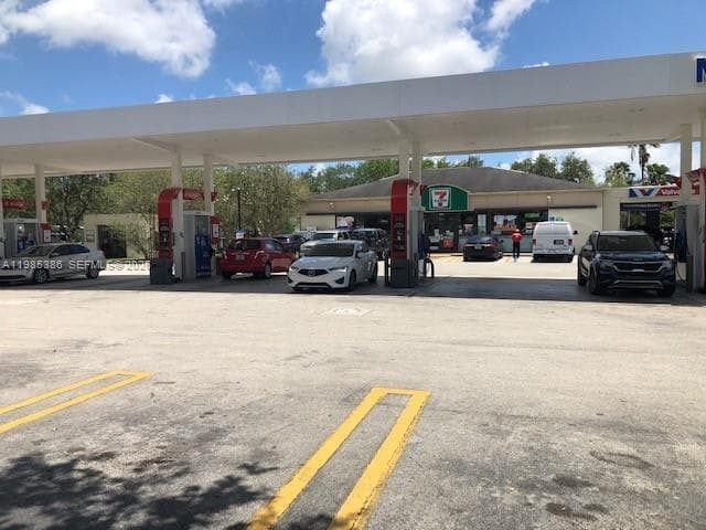 Confidential, Kendall FL 33173 — 2
