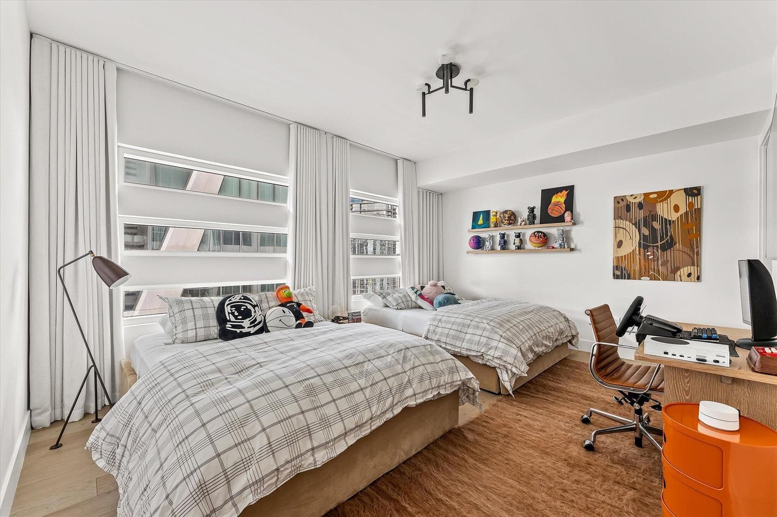 1040 Biscayne Boulevard # 4002, Miami FL 33132 — 19