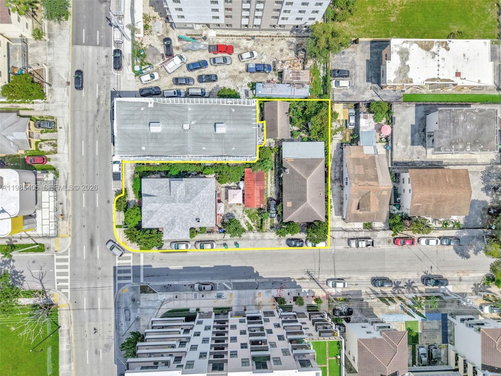676 & 119 SW 1st St, Miami FL 33130 — 1