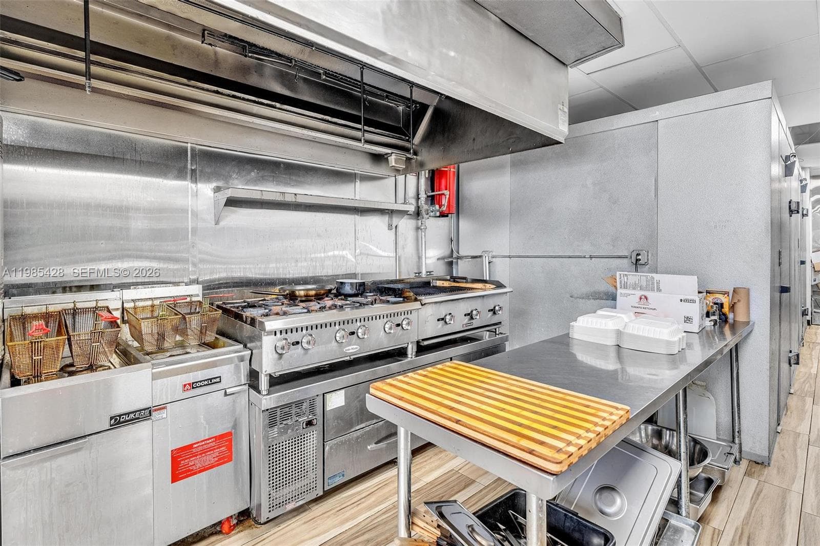 992 NE 167th St, North Miami Beach FL 33162 — 24
