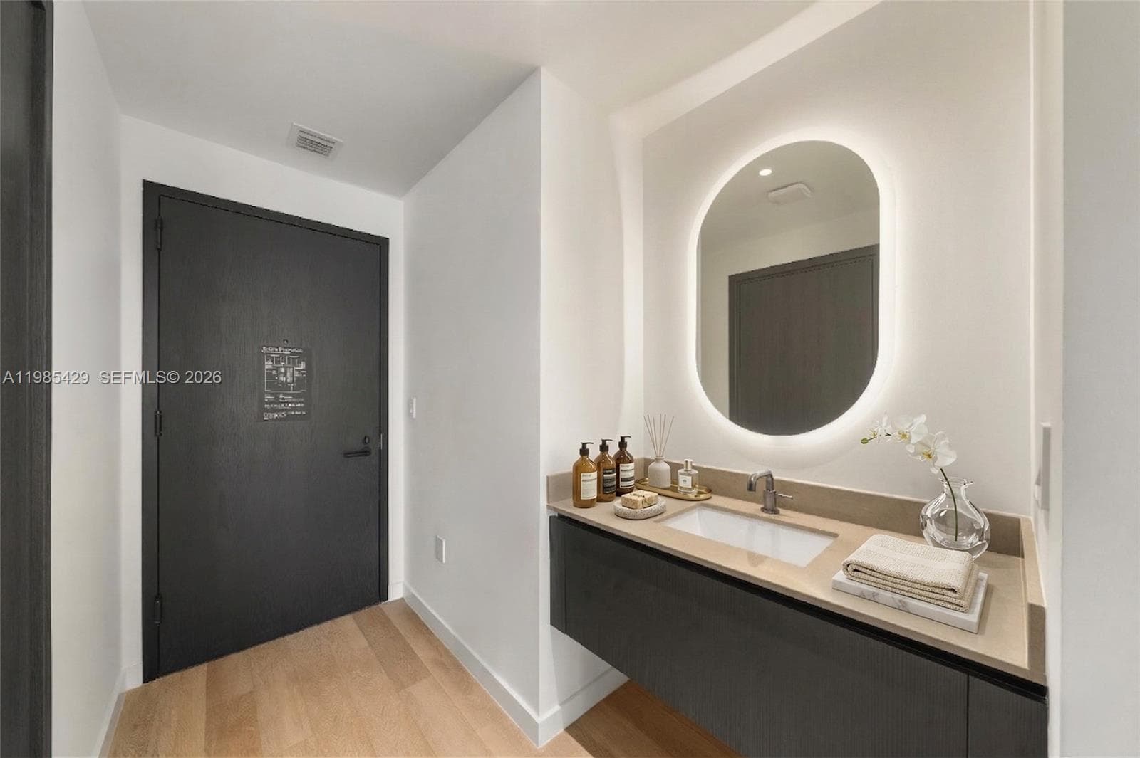 20 NE 11 ST # 2306B, Miami FL 33132 — 3