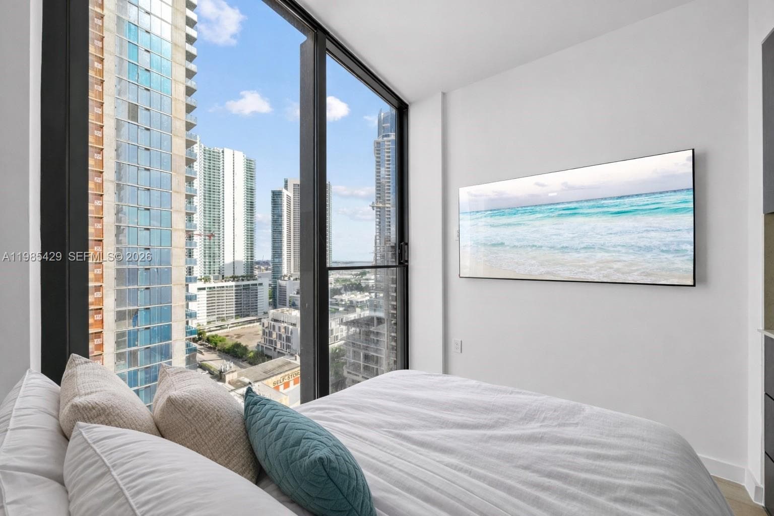 20 NE 11 ST # 2306B, Miami FL 33132 — 1