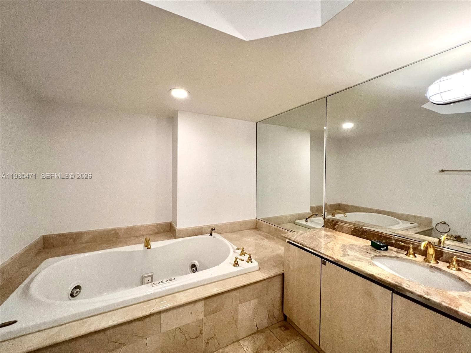 445 Grand Bay Dr # 310, Key Biscayne FL 33149 — 11