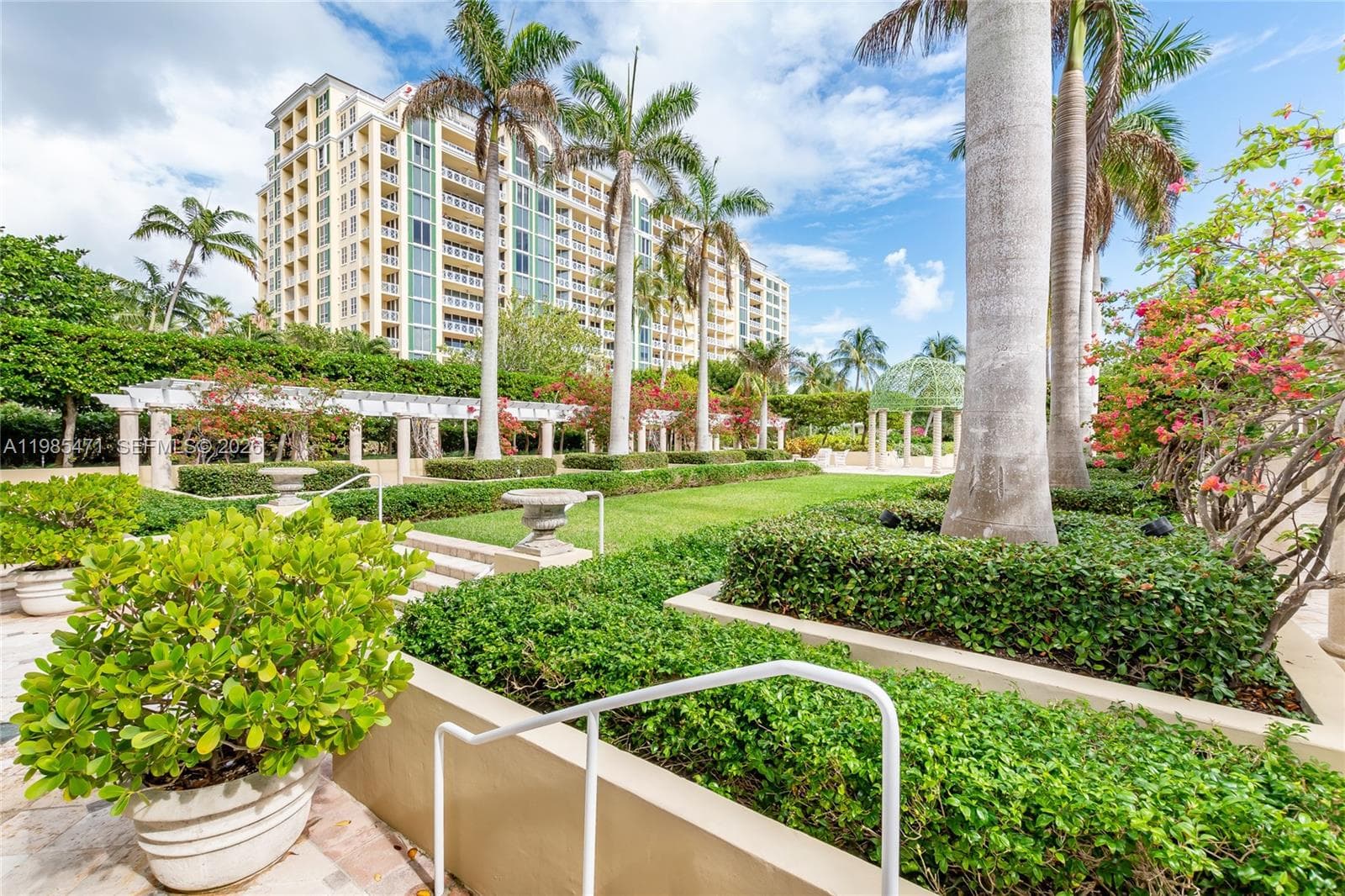 445 Grand Bay Dr # 310, Key Biscayne FL 33149 — 21