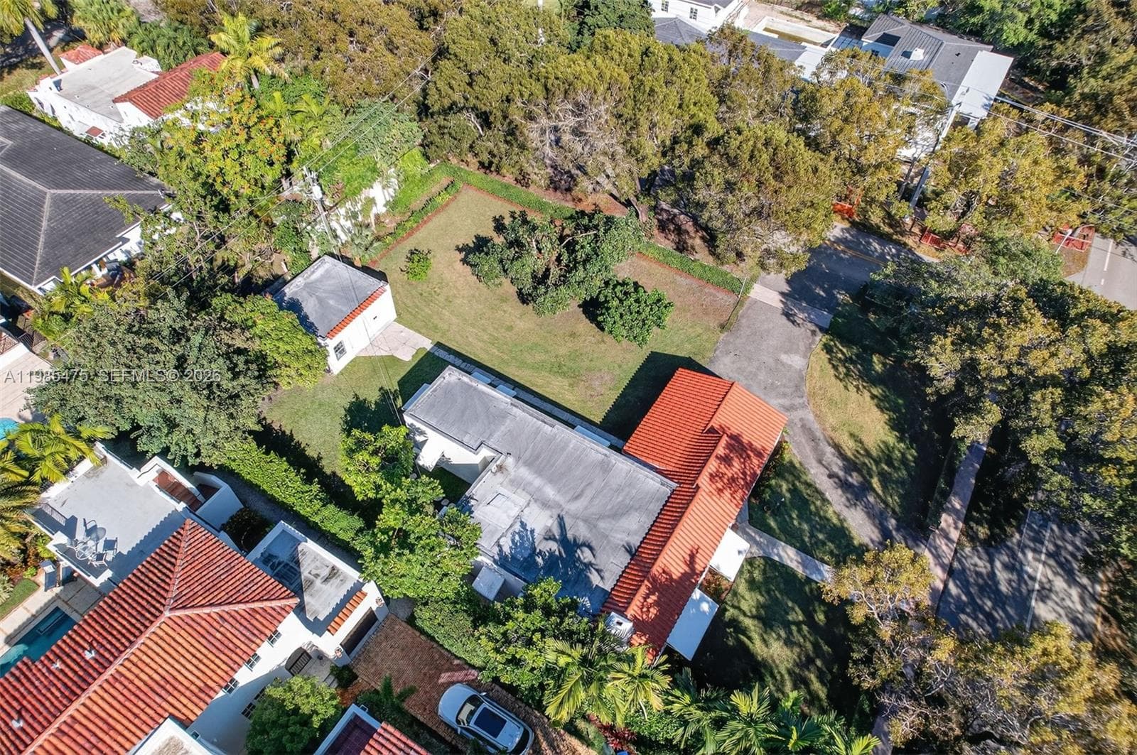 1305 Alhambra Cir, Coral Gables FL 33134 — 57