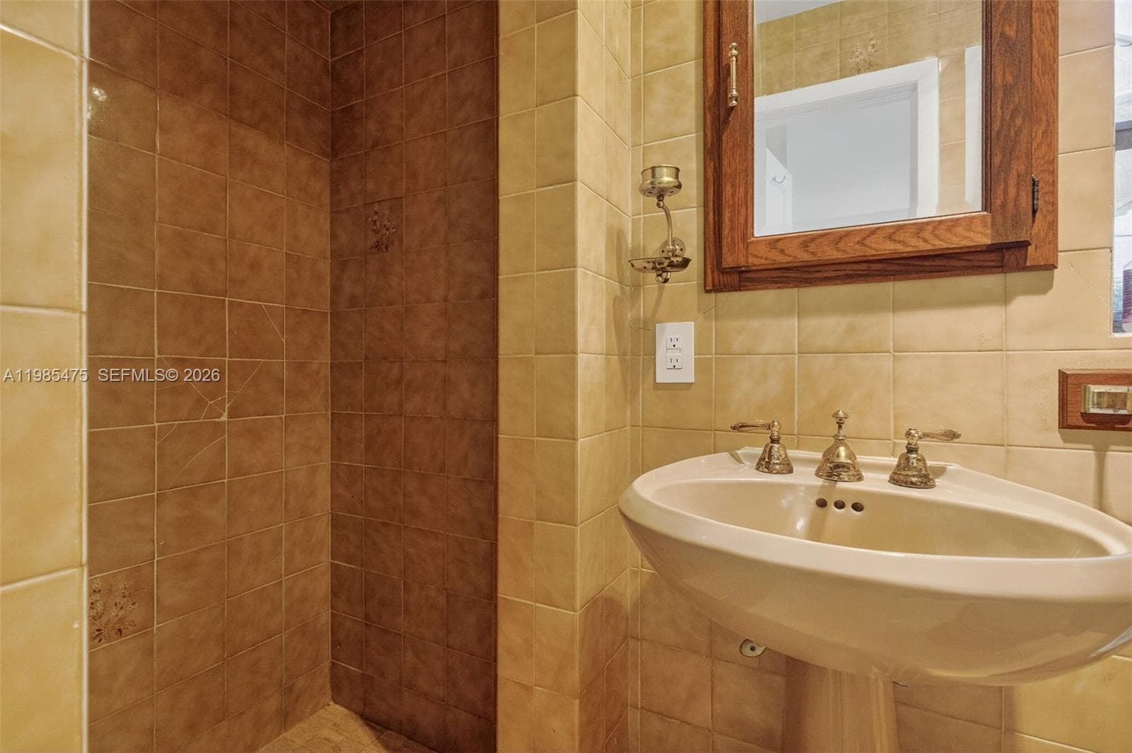 1305 Alhambra Cir, Coral Gables FL 33134 — 38