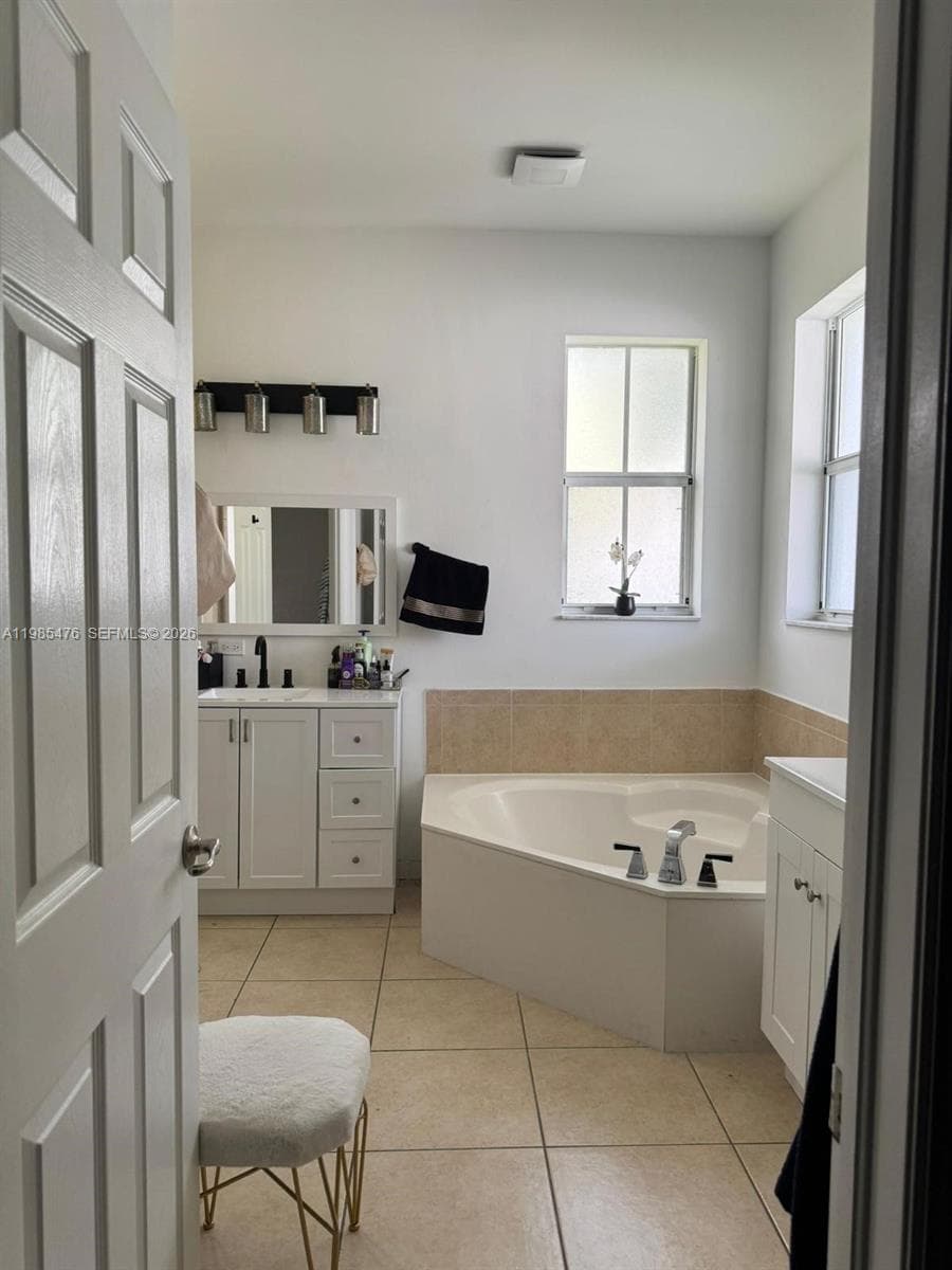 7414 NW 107th Ct # 7414, Doral FL 33178 — 18
