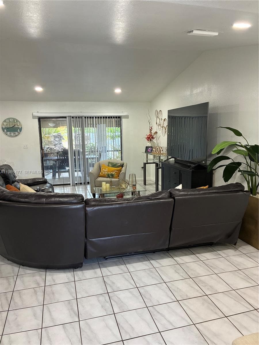 1660 N Audubon Dr # 1660, Homestead FL 33035 — 2