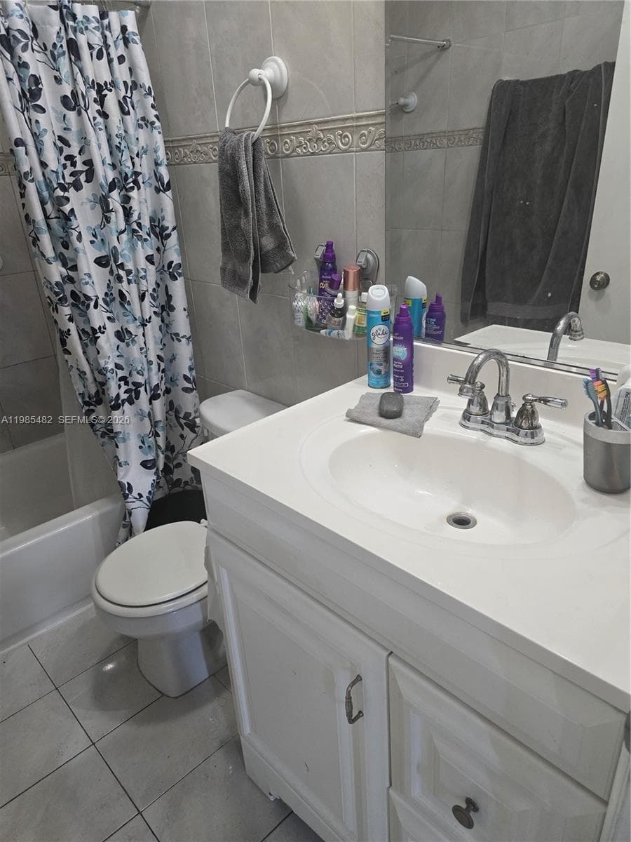 7420 W 20th Ave # 451, Hialeah FL 33016 — 7