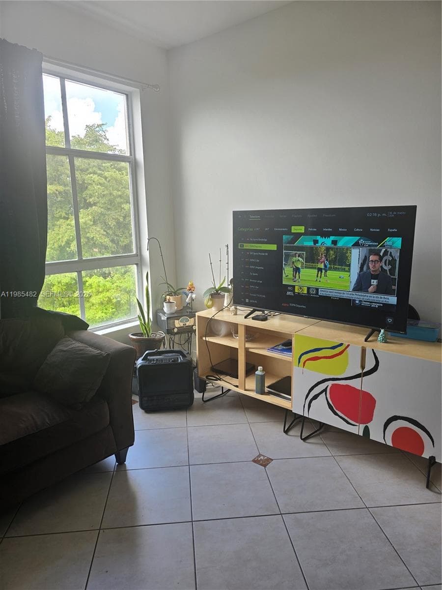 7420 W 20th Ave # 451, Hialeah FL 33016 — 4
