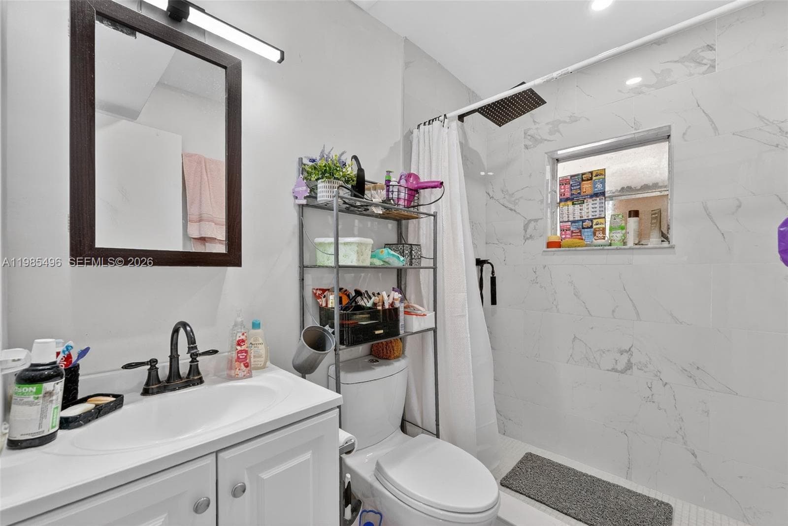 440 E 37th St, Hialeah FL 33013 — 17