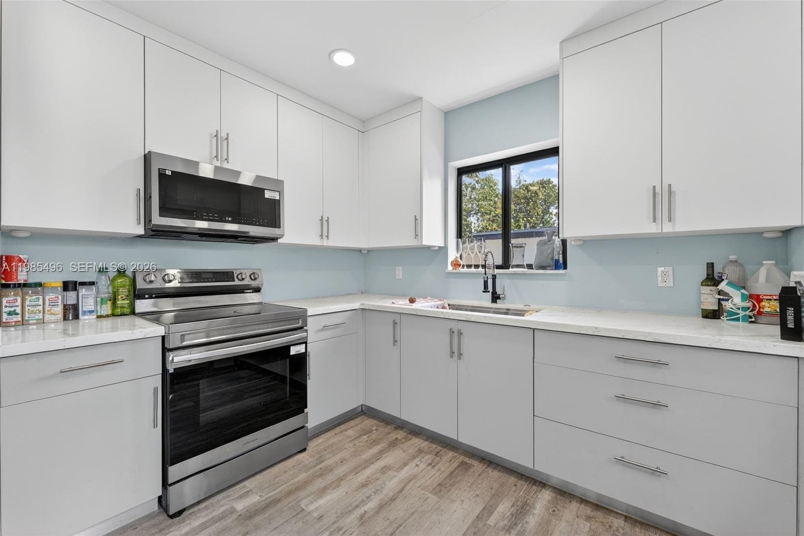 440 E 37th St, Hialeah FL 33013 — 7