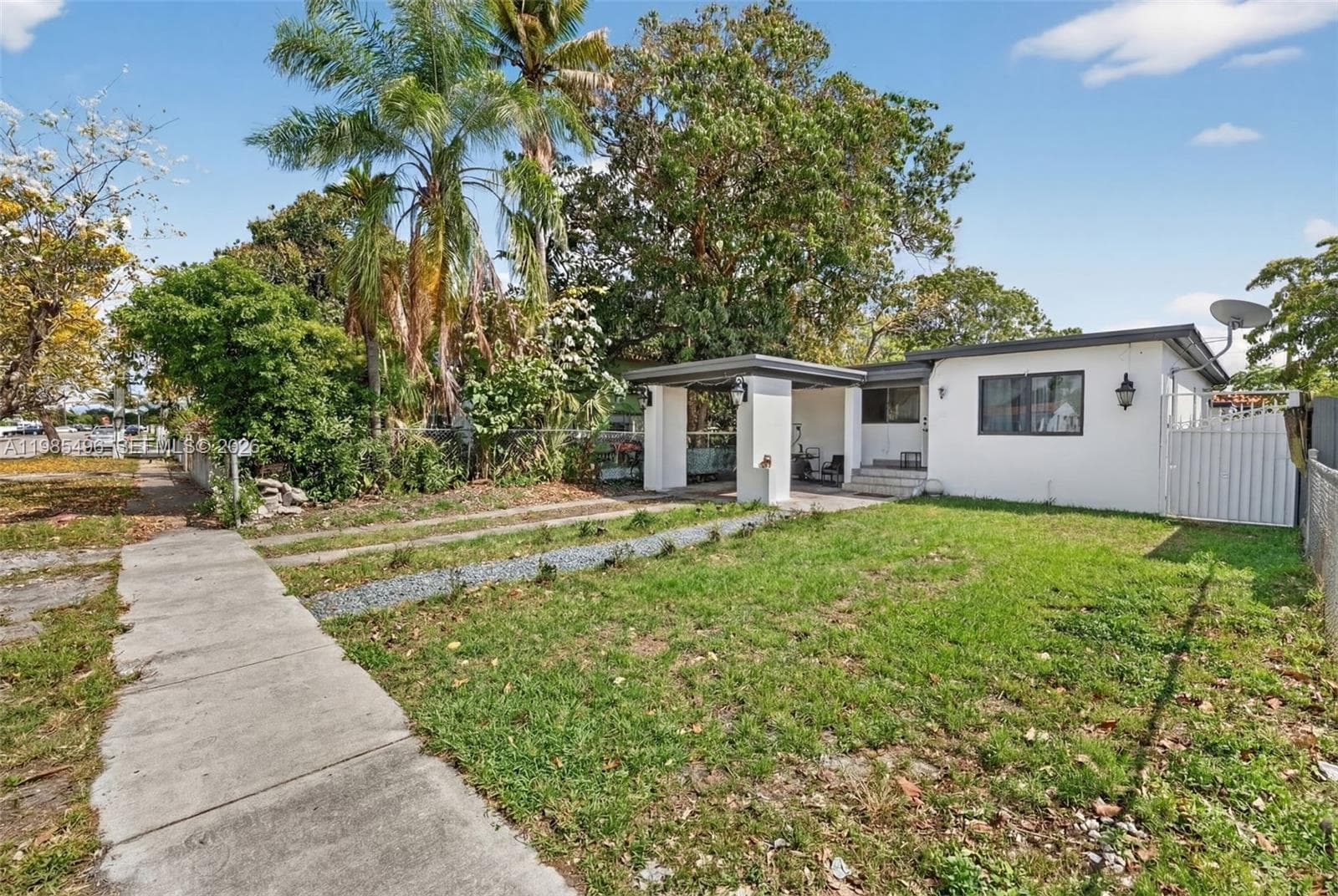 440 E 37th St, Hialeah FL 33013 — 4