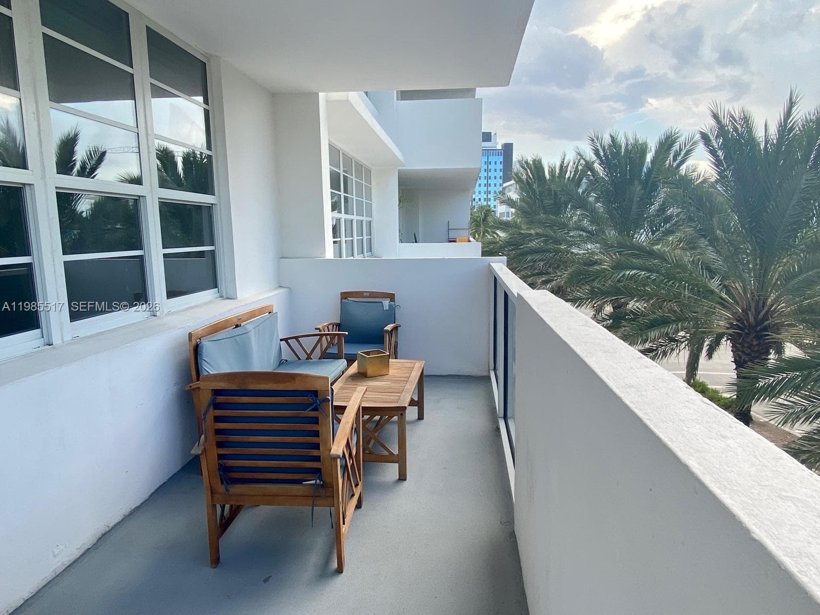 100 Lincoln Rd # 308, Miami Beach FL 33139 — 11
