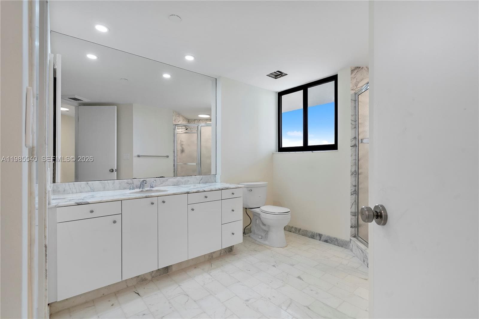 19500 Turnberry Way # 15E, Aventura FL 33180 — 27