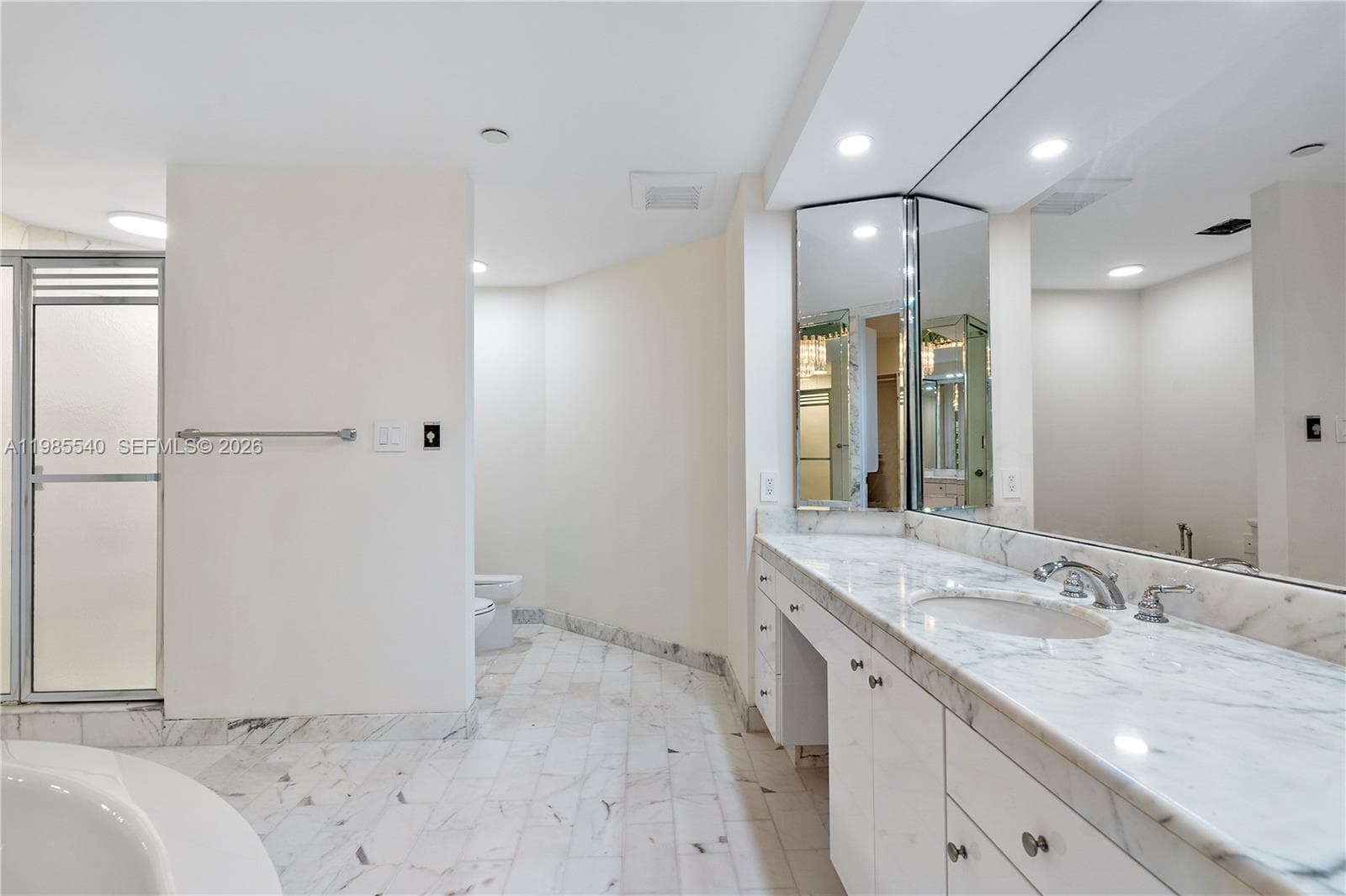 19500 Turnberry Way # 15E, Aventura FL 33180 — 22