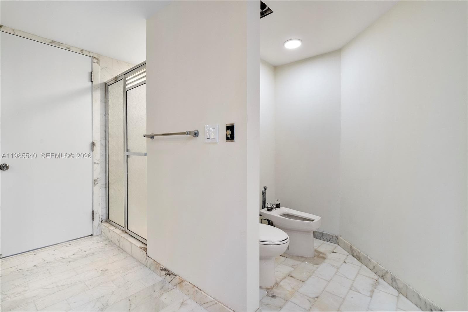 19500 Turnberry Way # 15E, Aventura FL 33180 — 24
