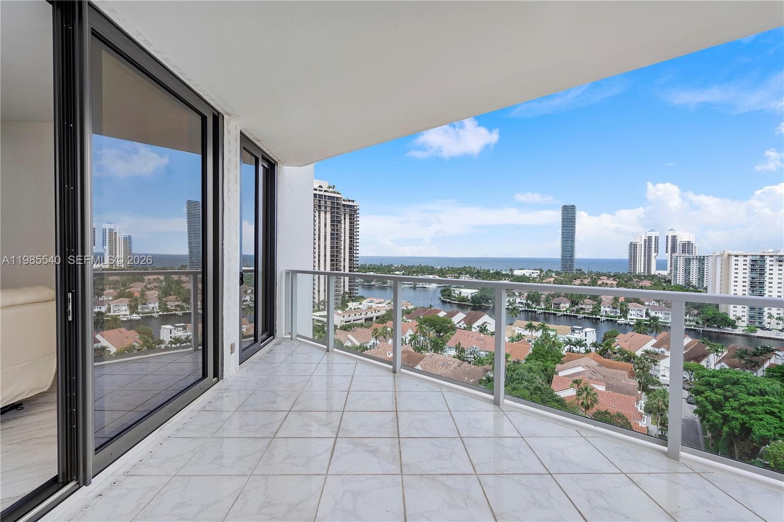 19500 Turnberry Way # 15E, Aventura FL 33180 — 33