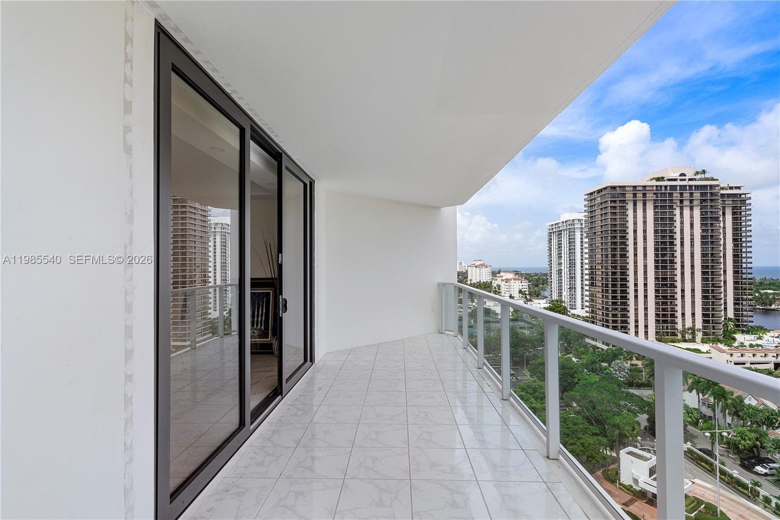 19500 Turnberry Way # 15E, Aventura FL 33180 — 29