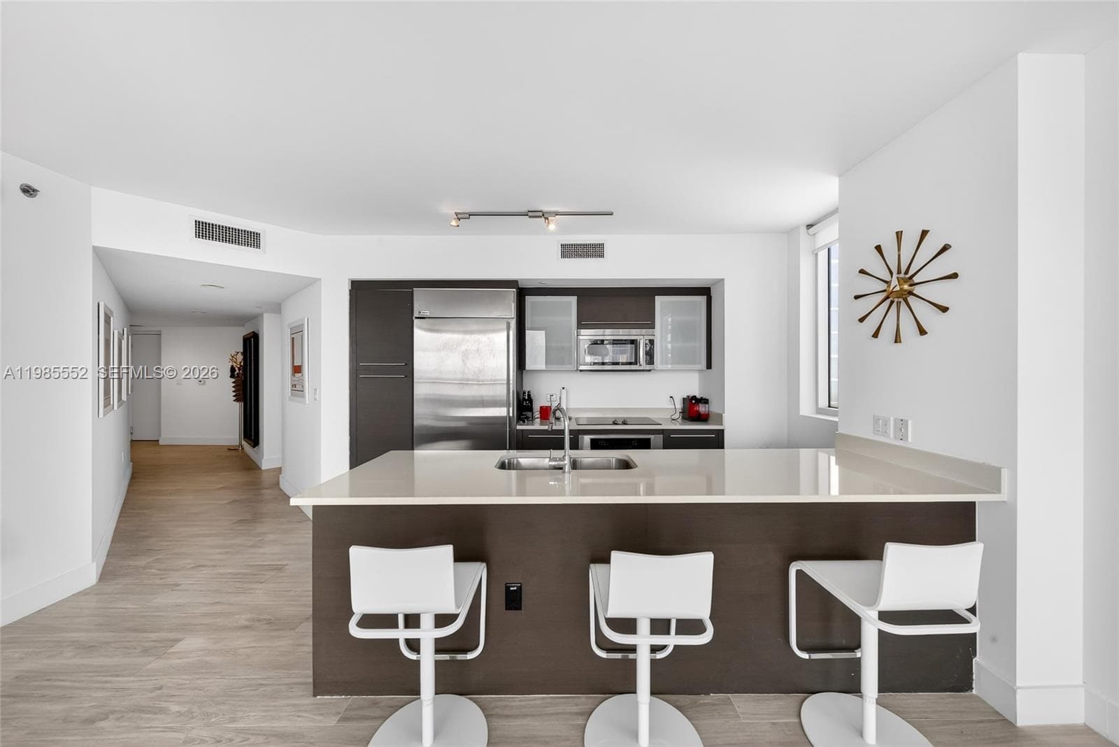 500 Brickell Ave # 3901, Miami FL 33131 — 17