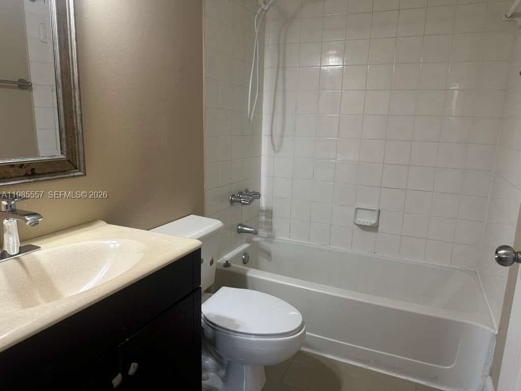 8185 NW 7th St # 319, Miami FL 33126 — 16