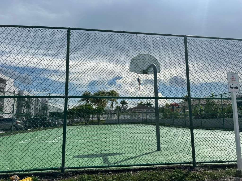 8185 NW 7th St # 319, Miami FL 33126 — 20