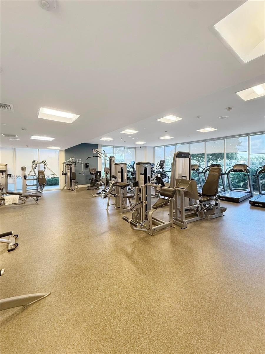 20281 E Country Club Dr # 2409, Aventura FL 33180 — 16