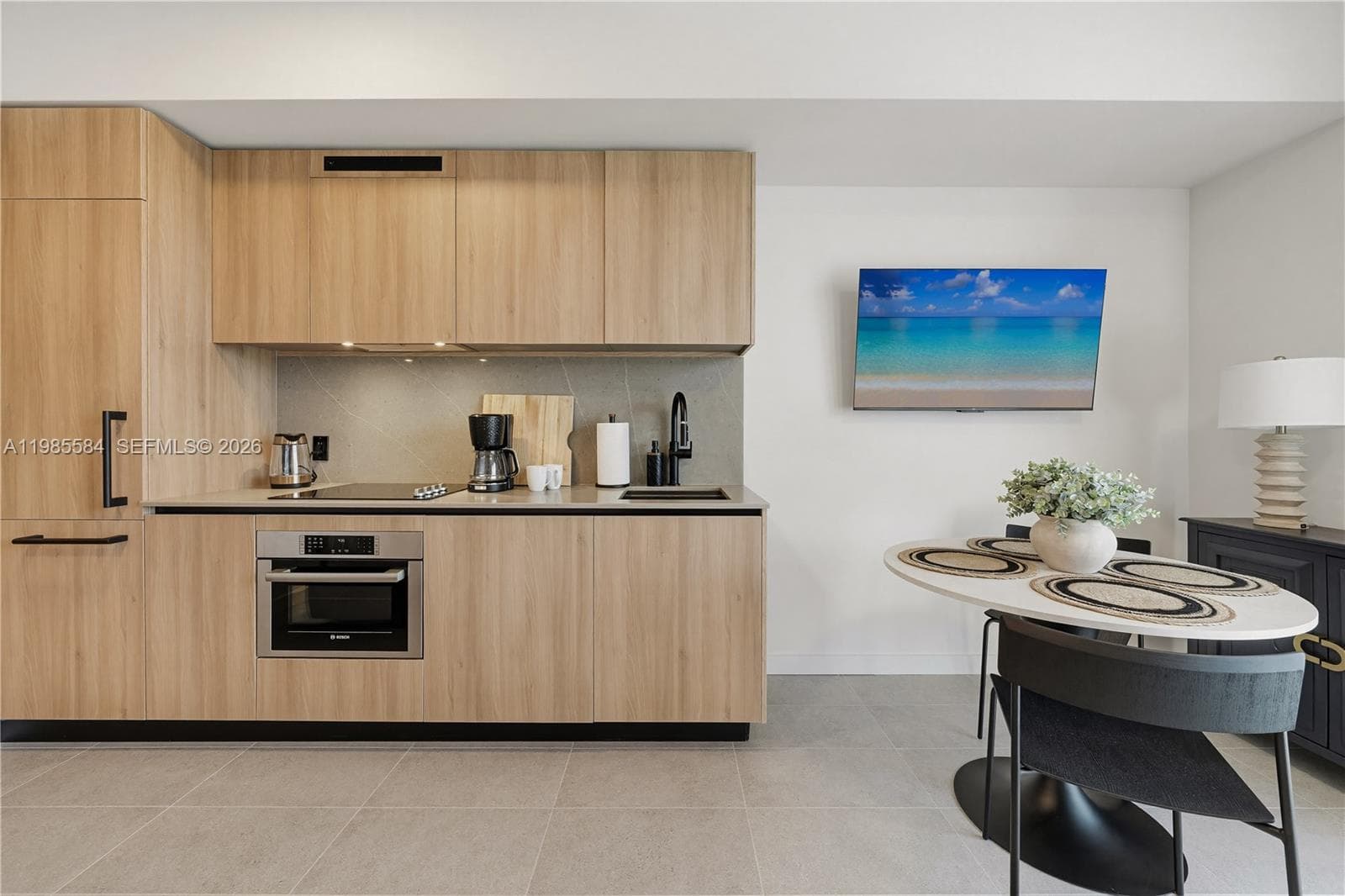 121 NE 5th # 2604, Miami FL 33132 — 6