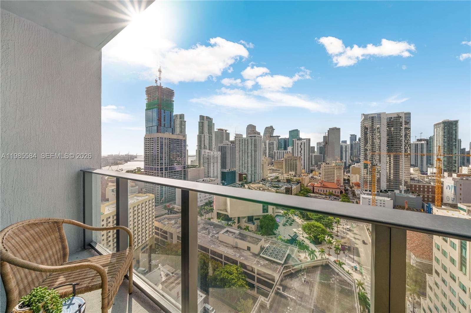 121 NE 5th # 2604, Miami FL 33132 — 24