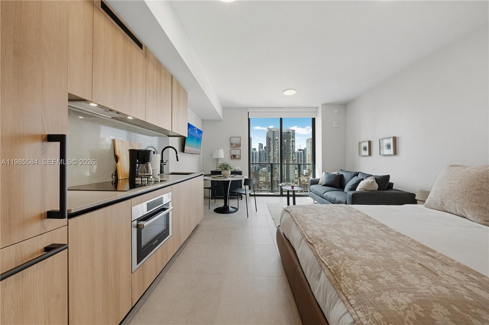 121 NE 5th # 2604, Miami FL 33132 — 15