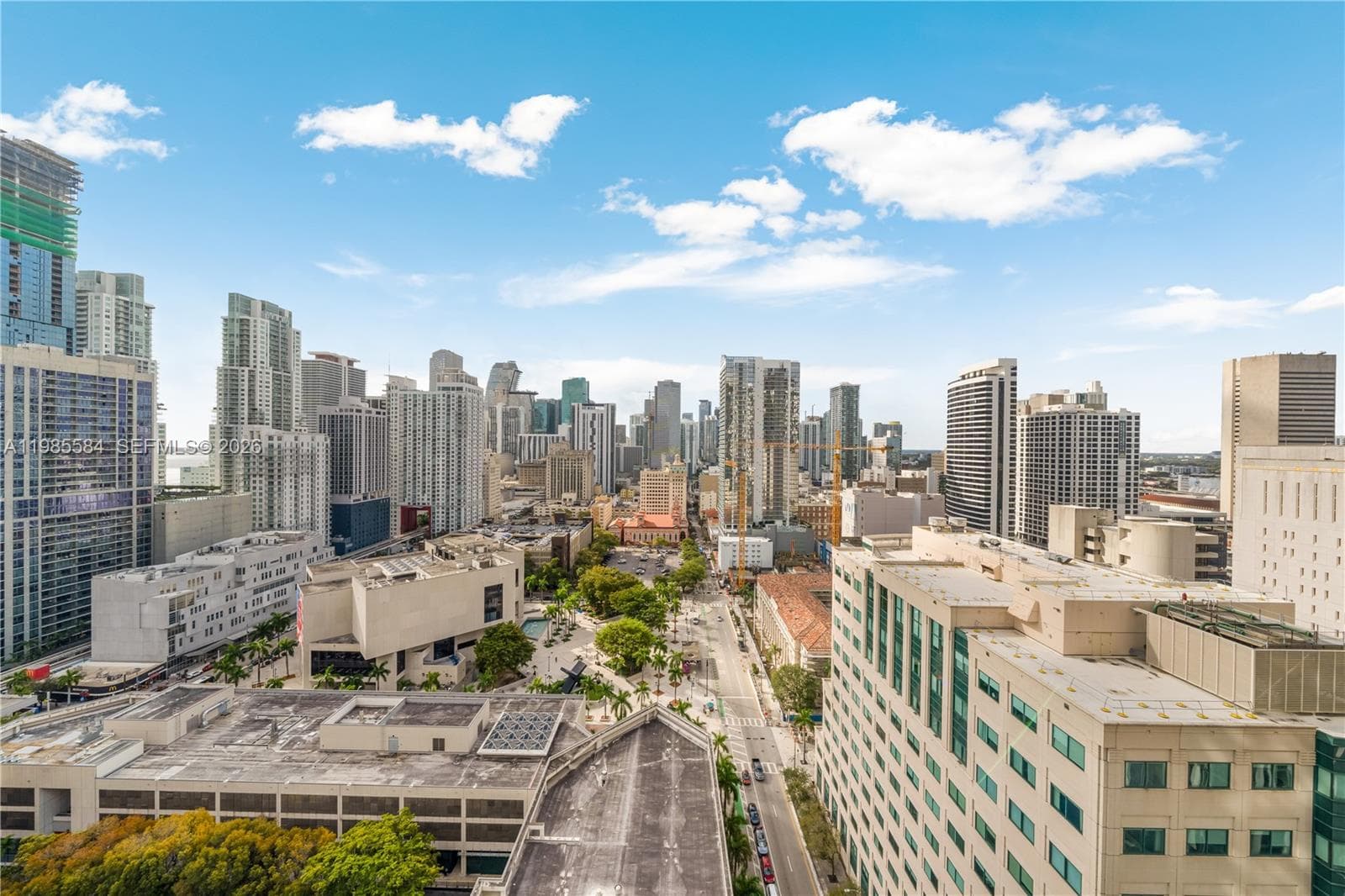 121 NE 5th # 2604, Miami FL 33132 — 25
