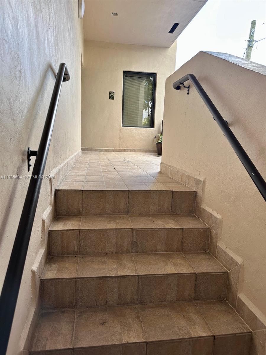 5455 SW 8 ST # 200, Miami FL 33134 — 24
