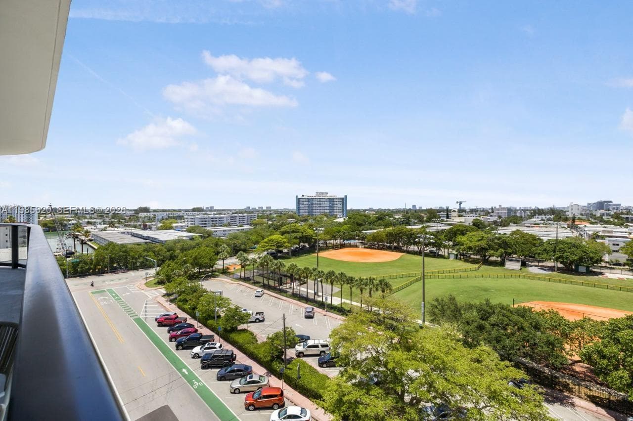 580 72nd St # 613, Miami Beach FL 33141 — 24