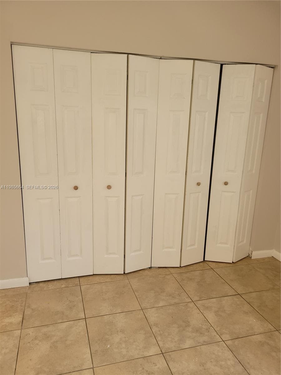 14389 Kendale Lakes Cir # 14389, Miami FL 33183 — 27