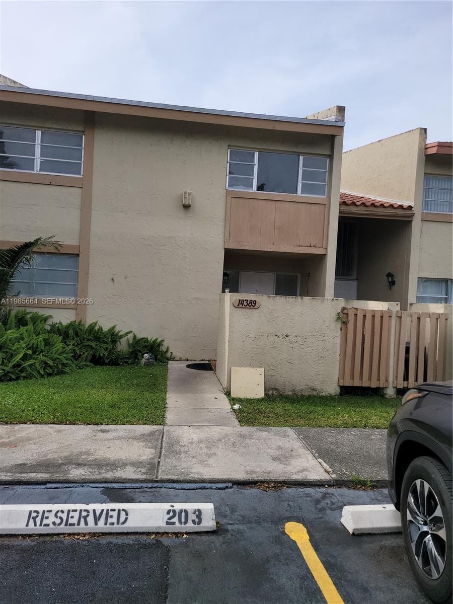 14389 Kendale Lakes Cir # 14389, Miami FL 33183 — 1