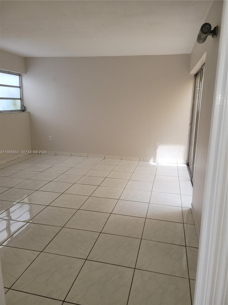 14389 Kendale Lakes Cir # 14389, Miami FL 33183 — 24