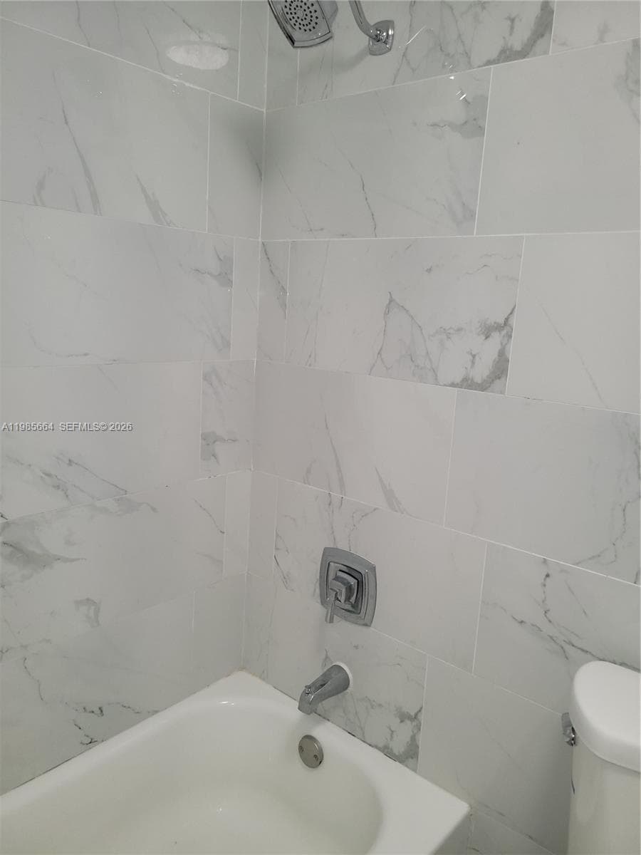 14389 Kendale Lakes Cir # 14389, Miami FL 33183 — 11