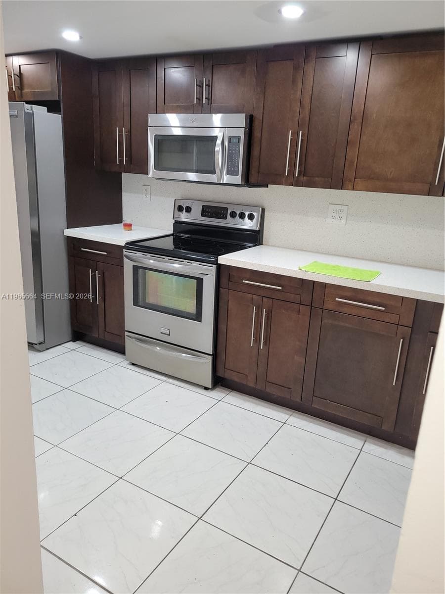 14389 Kendale Lakes Cir # 14389, Miami FL 33183 — 4
