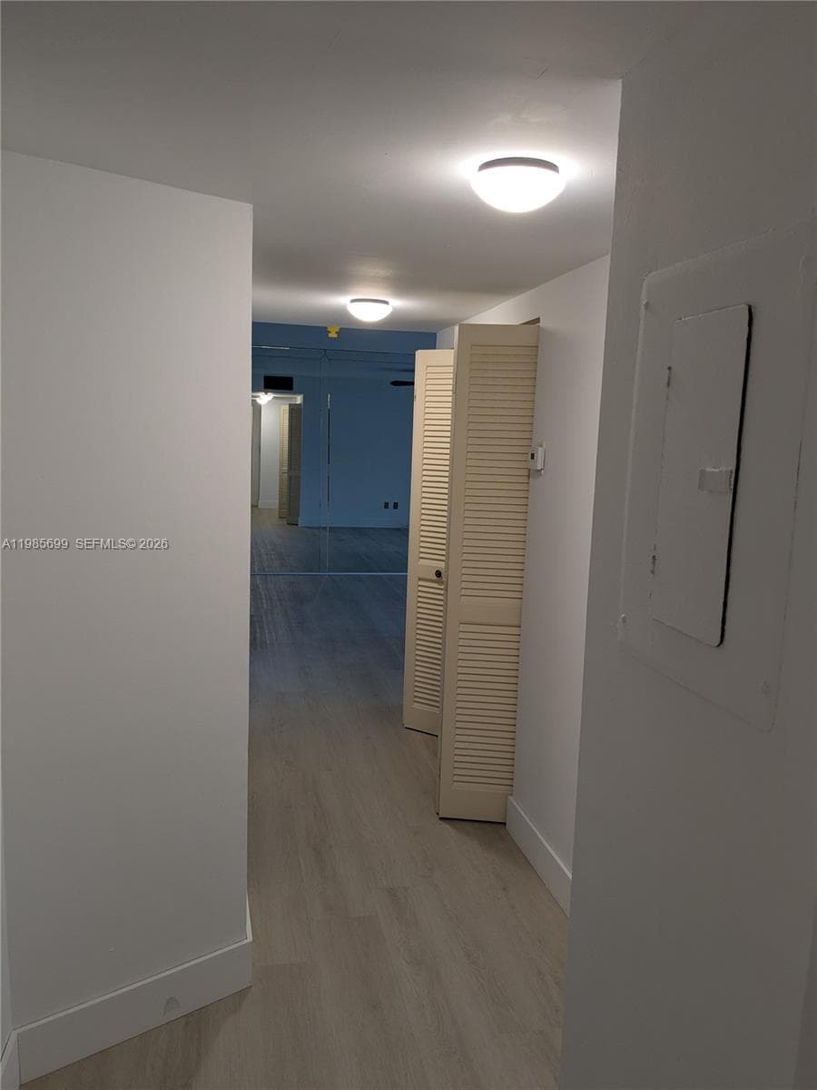 601 Ives Dairy Rd # 8, Miami FL 33179 — 23
