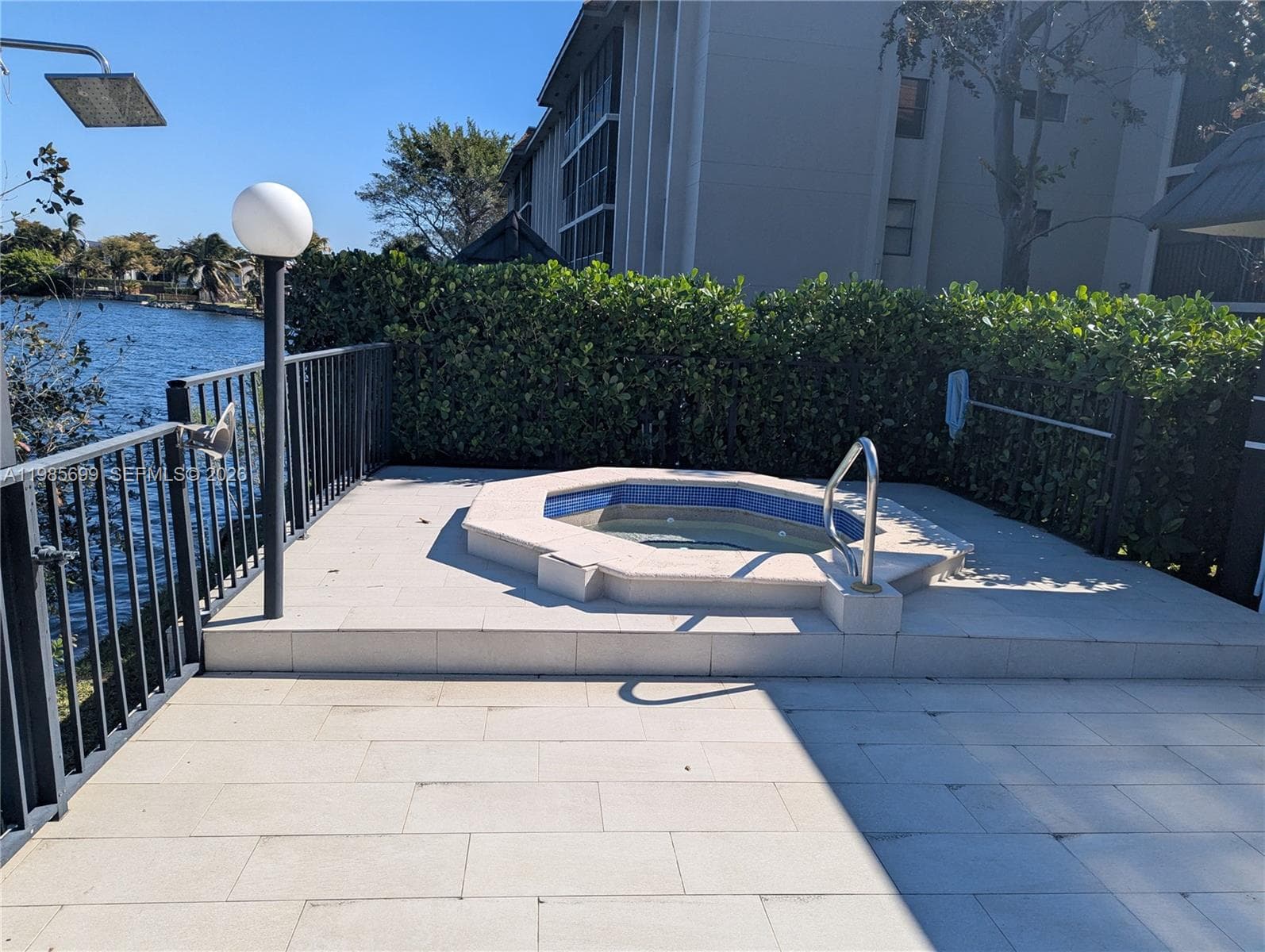 601 Ives Dairy Rd # 8, Miami FL 33179 — 63
