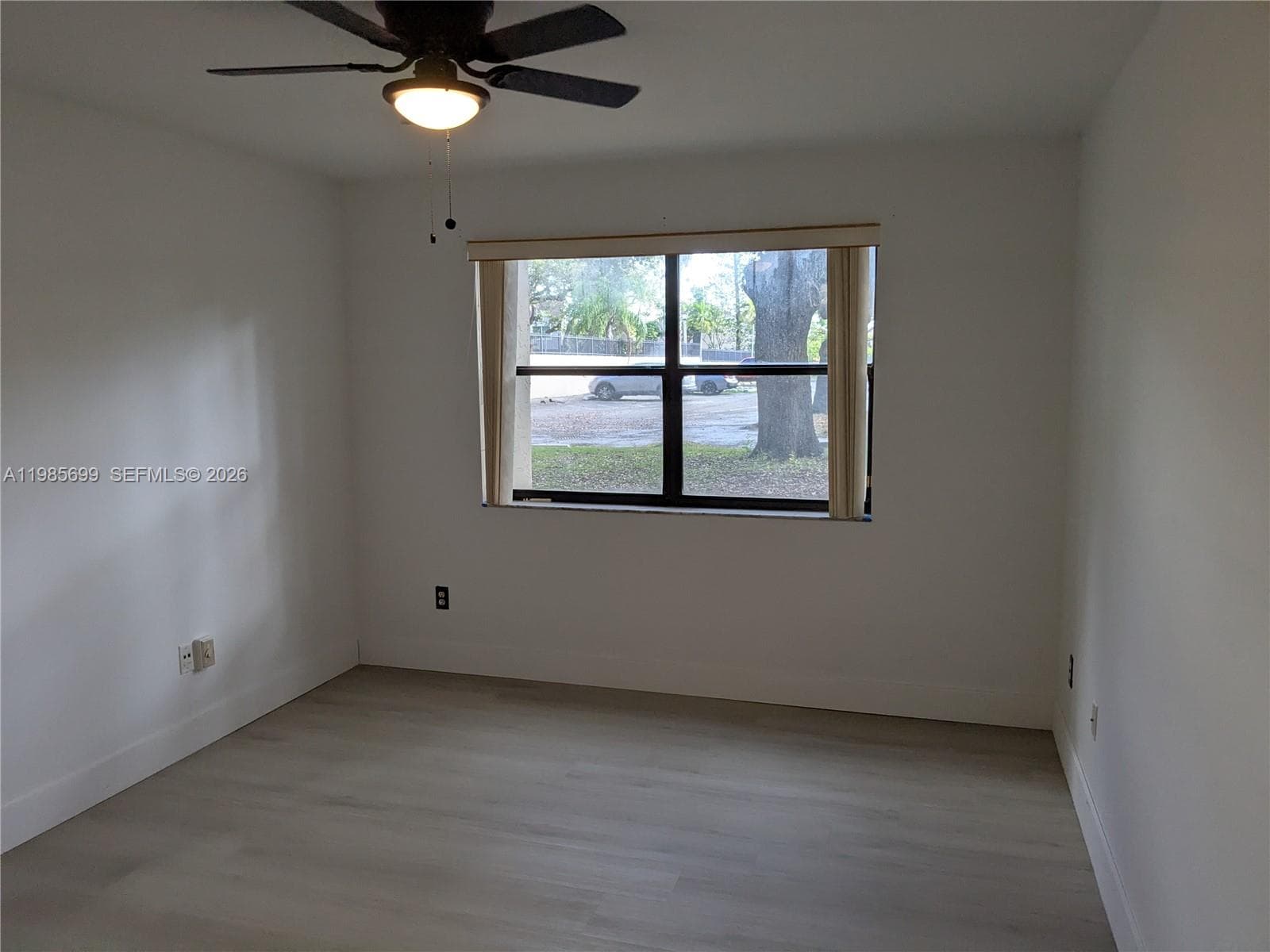 601 Ives Dairy Rd # 8, Miami FL 33179 — 30
