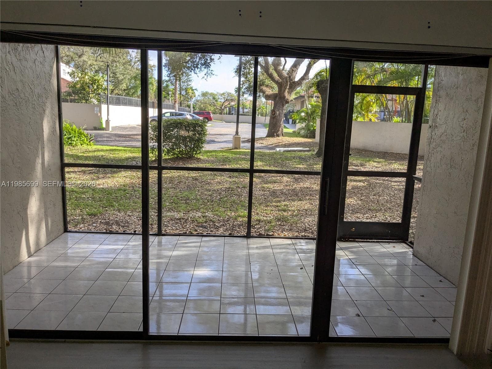 601 Ives Dairy Rd # 8, Miami FL 33179 — 49
