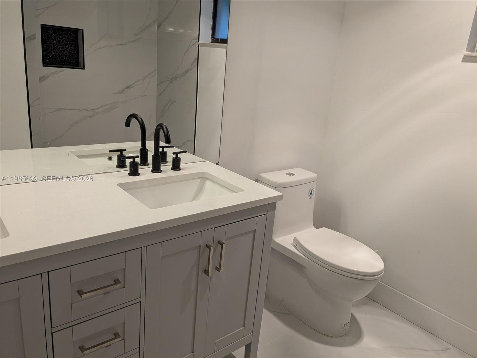 601 Ives Dairy Rd # 8, Miami FL 33179 — 14