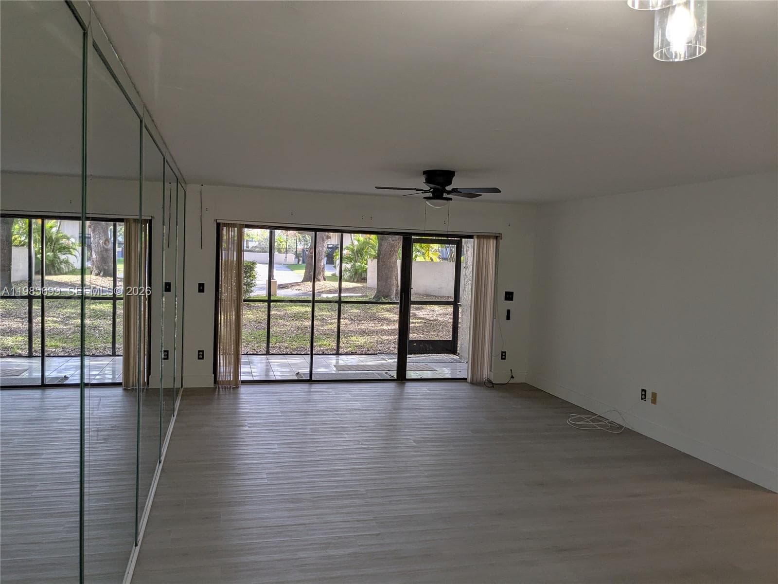 601 Ives Dairy Rd # 8, Miami FL 33179 — 41