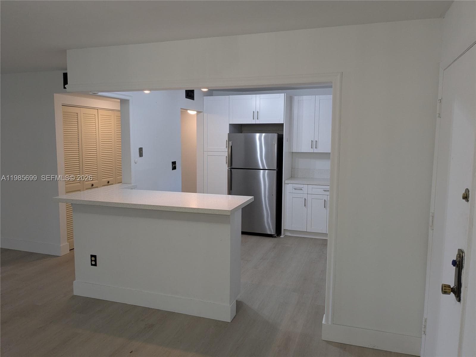601 Ives Dairy Rd # 8, Miami FL 33179 — 44