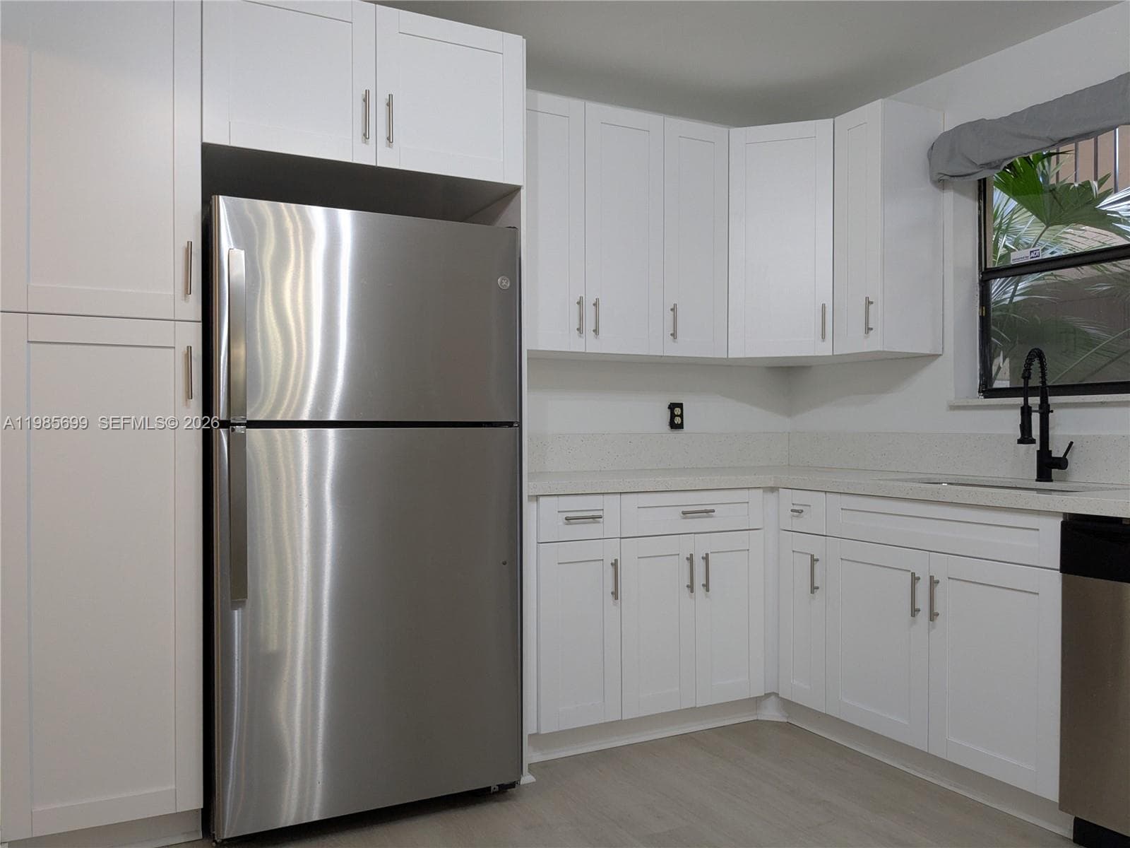 601 Ives Dairy Rd # 8, Miami FL 33179 — 39