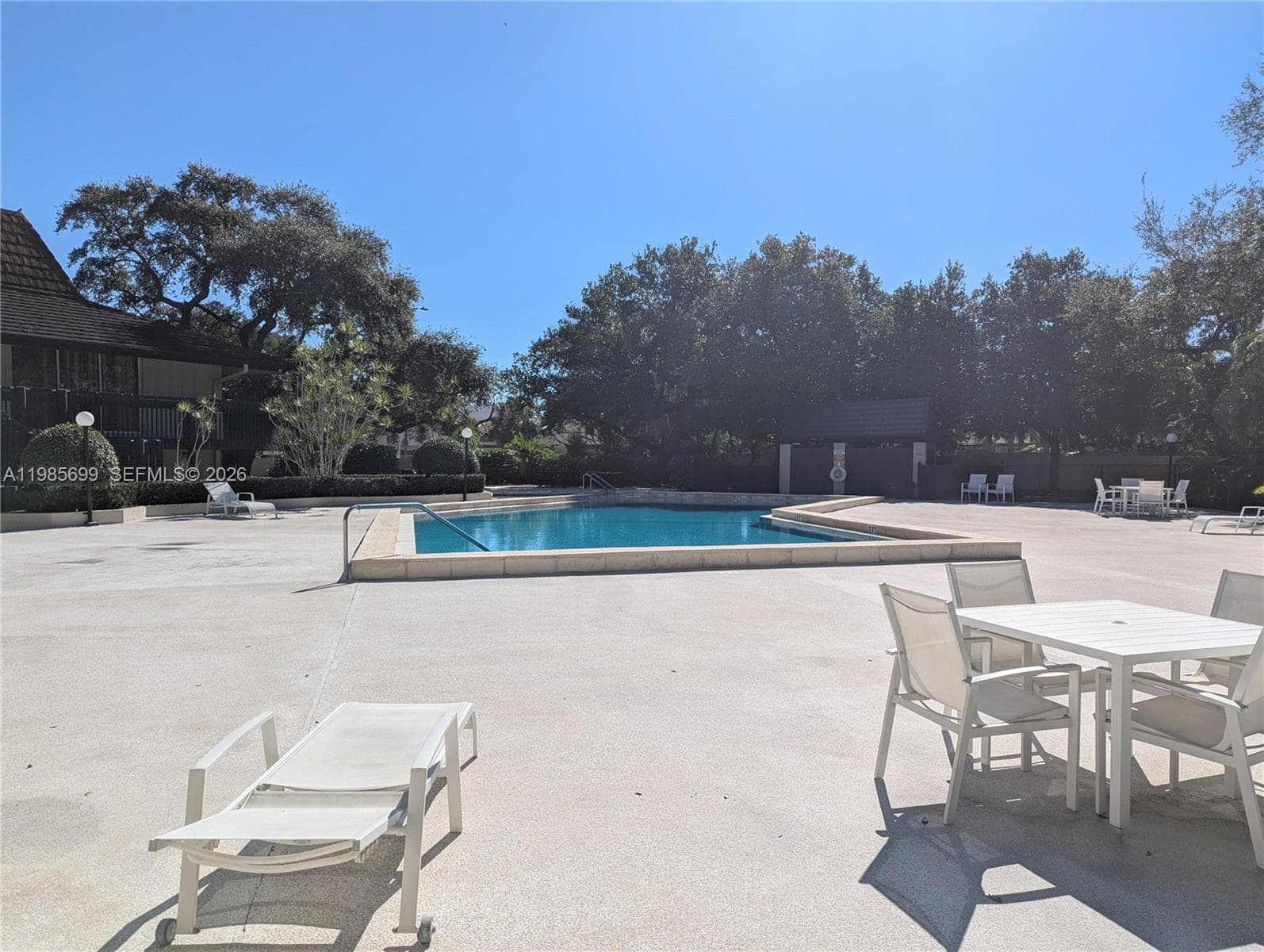 601 Ives Dairy Rd # 8, Miami FL 33179 — 74