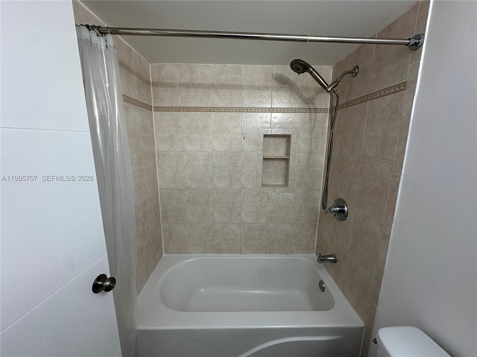 10900 SW 104th St # 322, Miami FL 33176 — 16