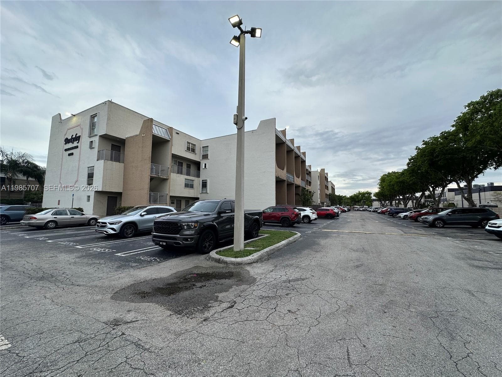 10900 SW 104th St # 322, Miami FL 33176 — 34