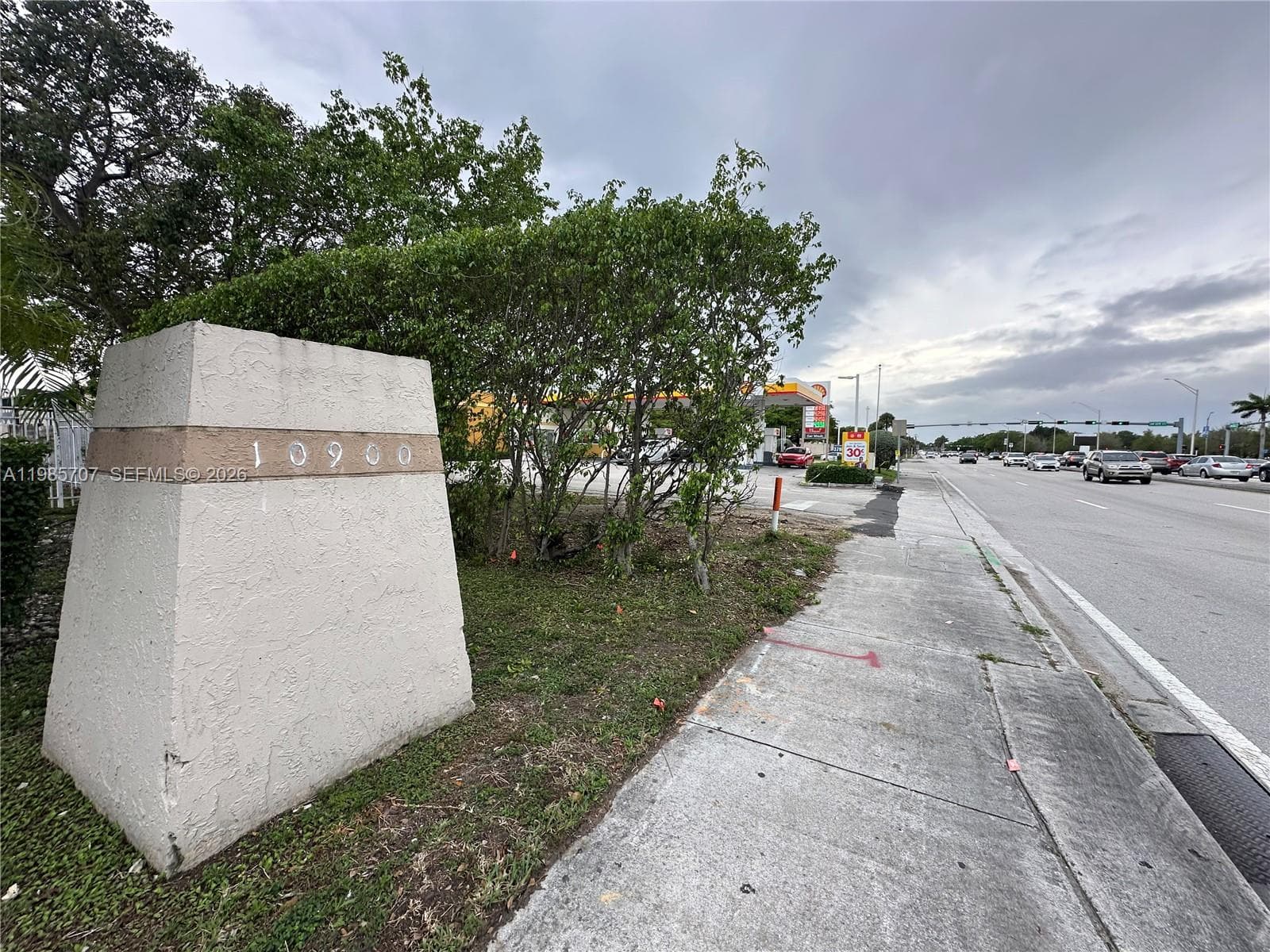 10900 SW 104th St # 322, Miami FL 33176 — 37